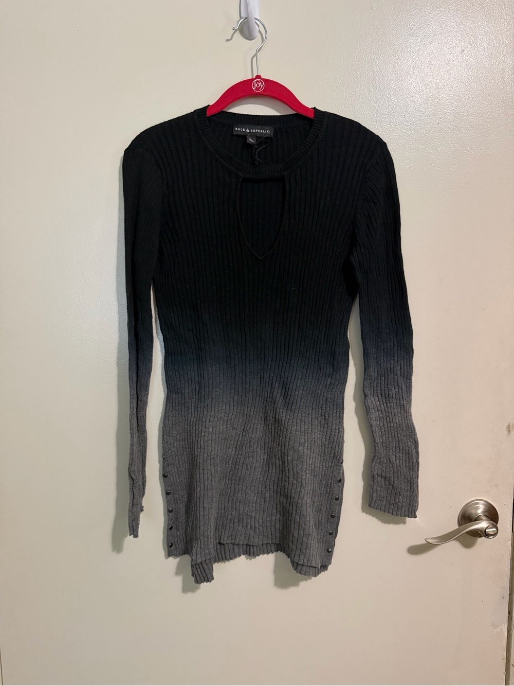 Rock & Republic Black to Gray Ombre Ribbed Long-Sleeve Top